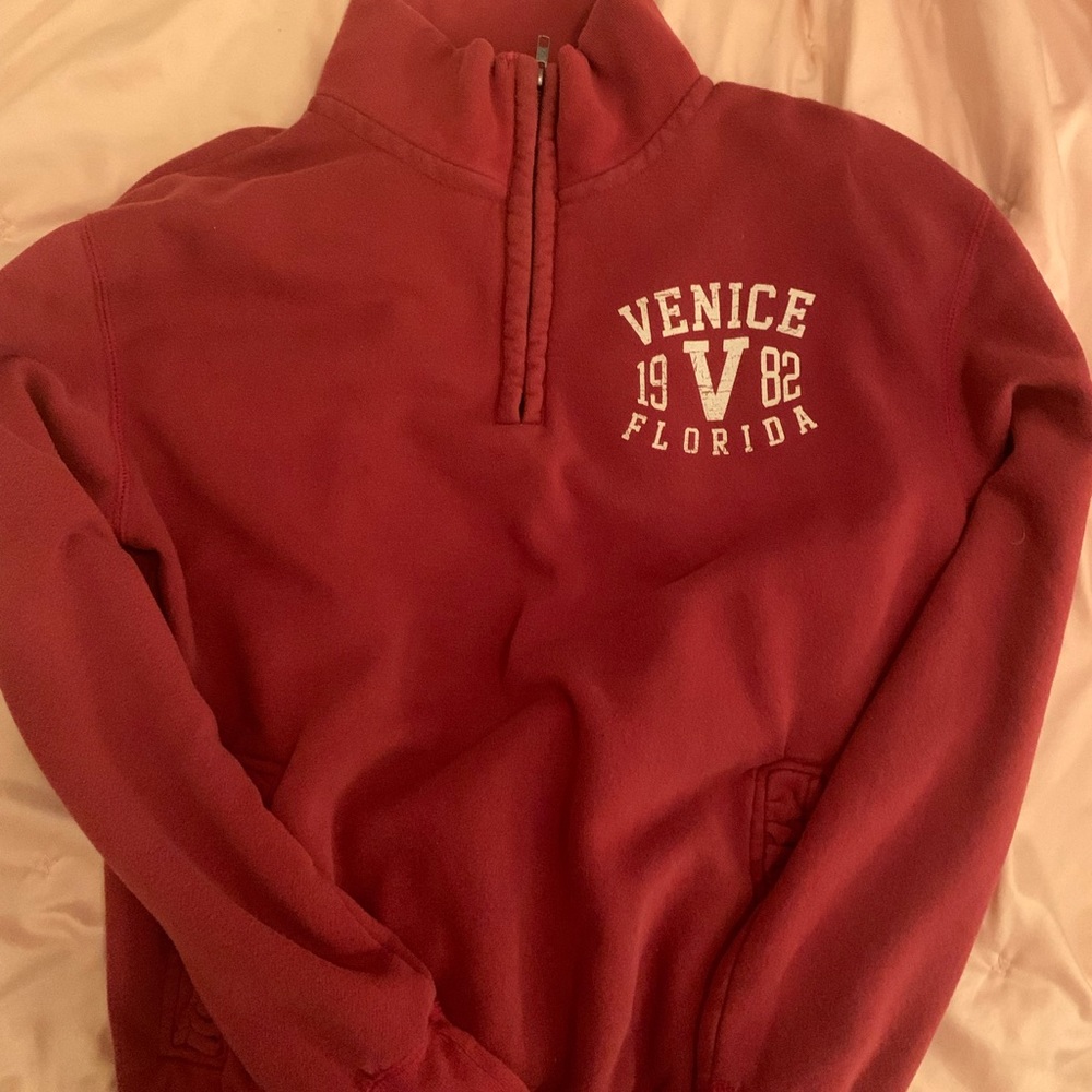 Vintage style half zip up